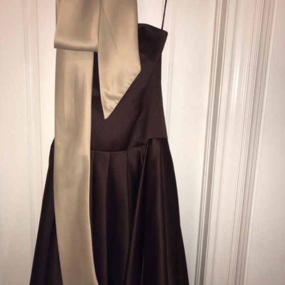 Prom dress - Picture 2 of 9